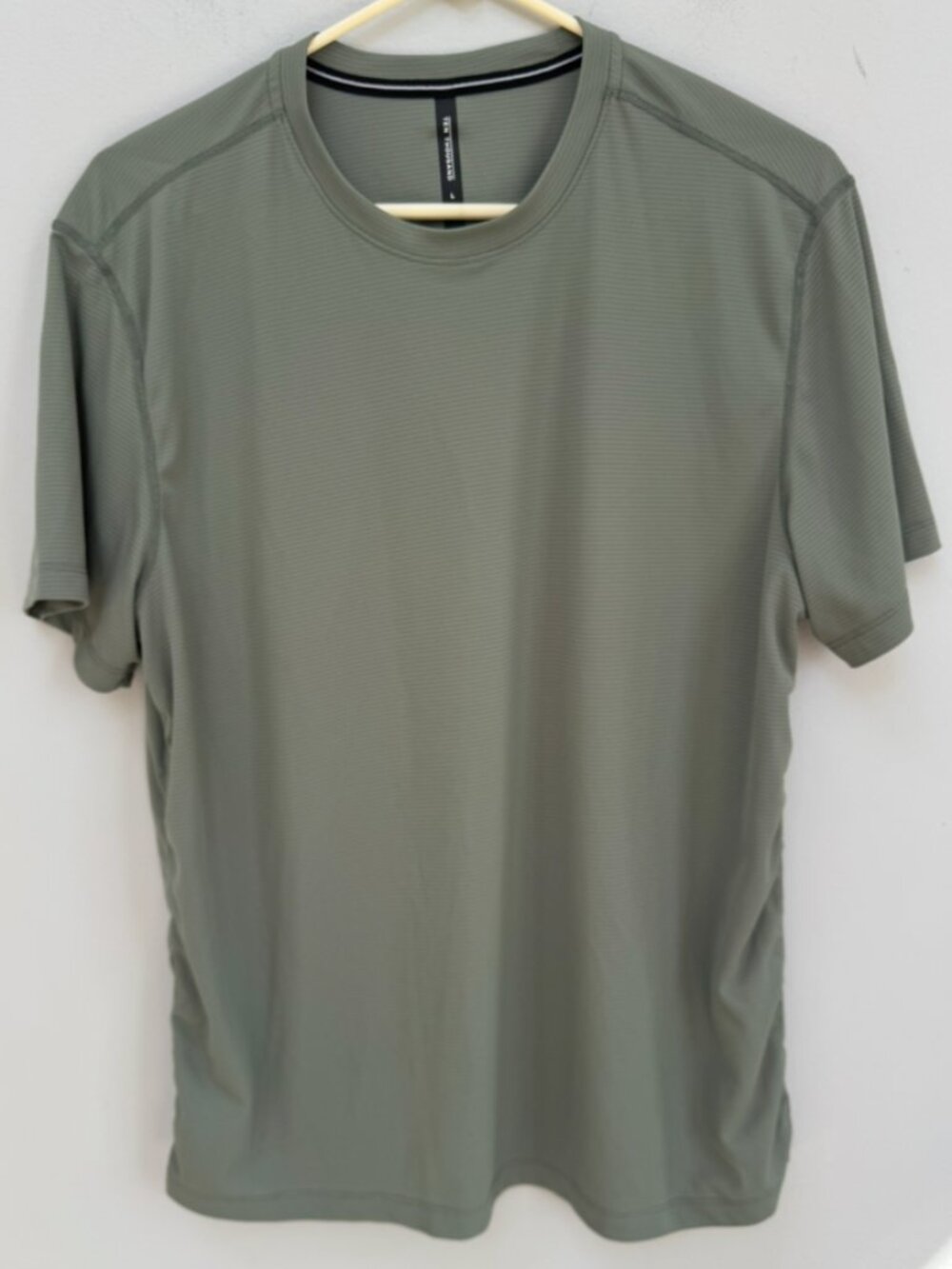 On Running Green T-Shirt in Medium